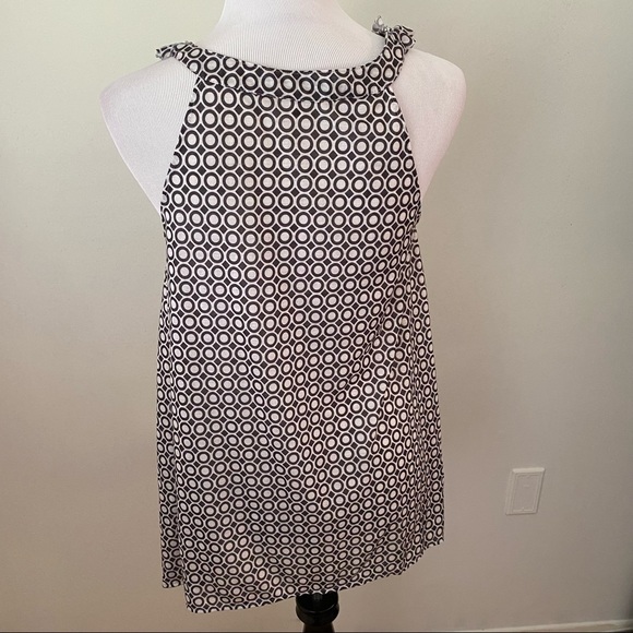 Piper & Sparrow V Neck Ruffle Tank Top - Picture 5 of 5